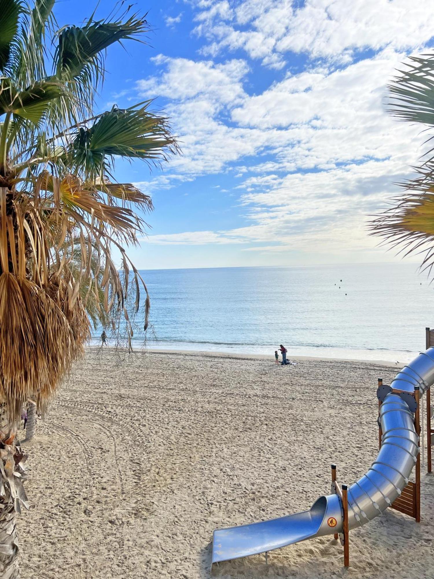 アリカンテA 100 Metros De La Playa. Parking Gratuito Privadoアパートメント エクステリア 写真